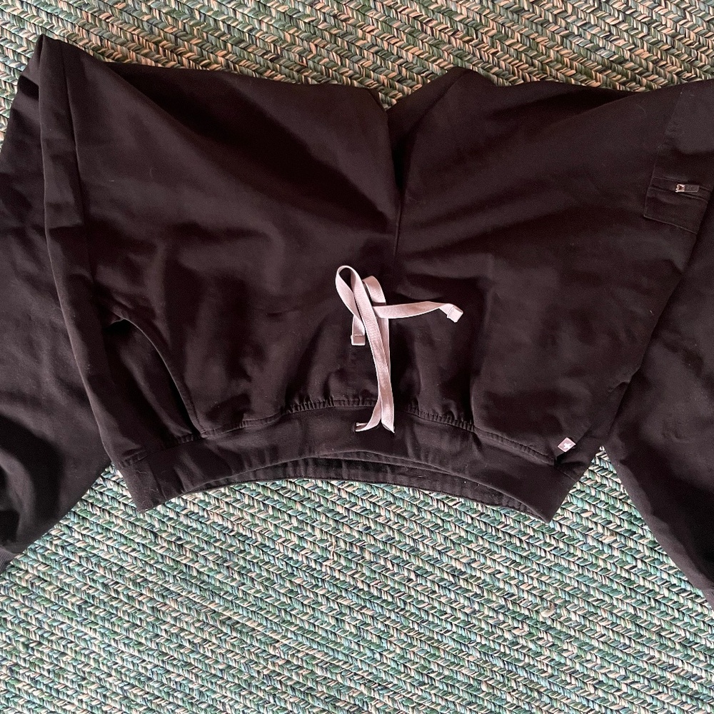 Figs Jamora Black Pants